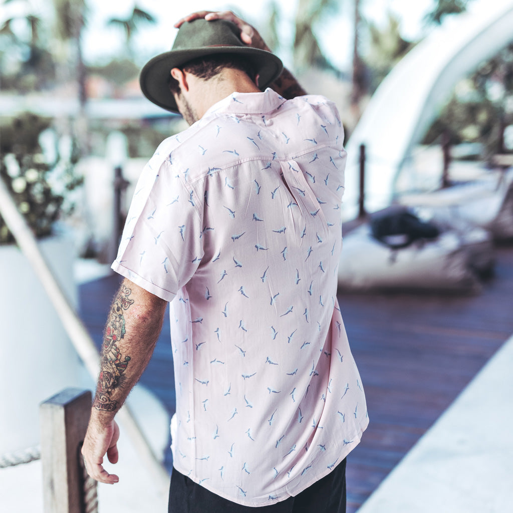 VACAY SHIRT | shark pink