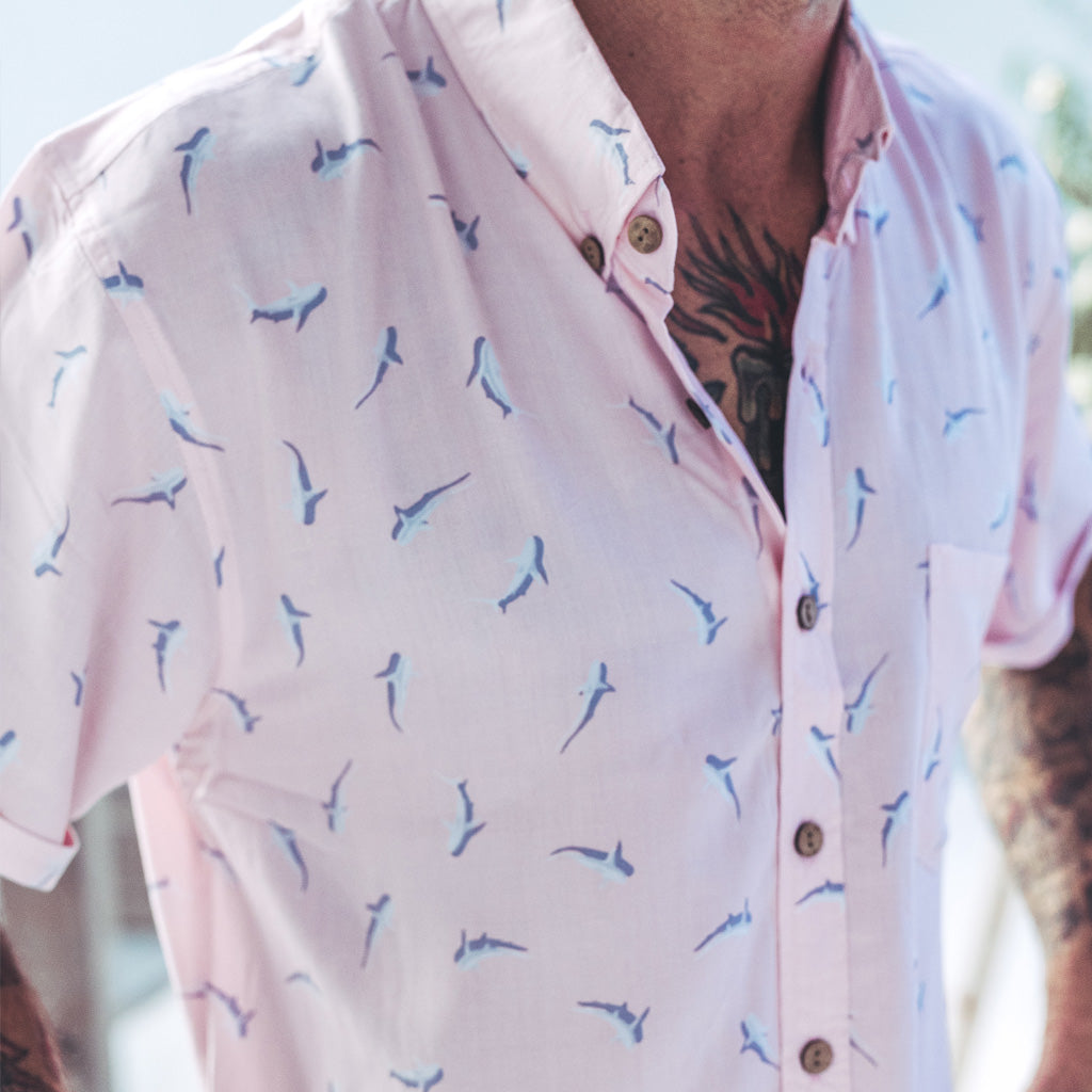 VACAY SHIRT | shark pink