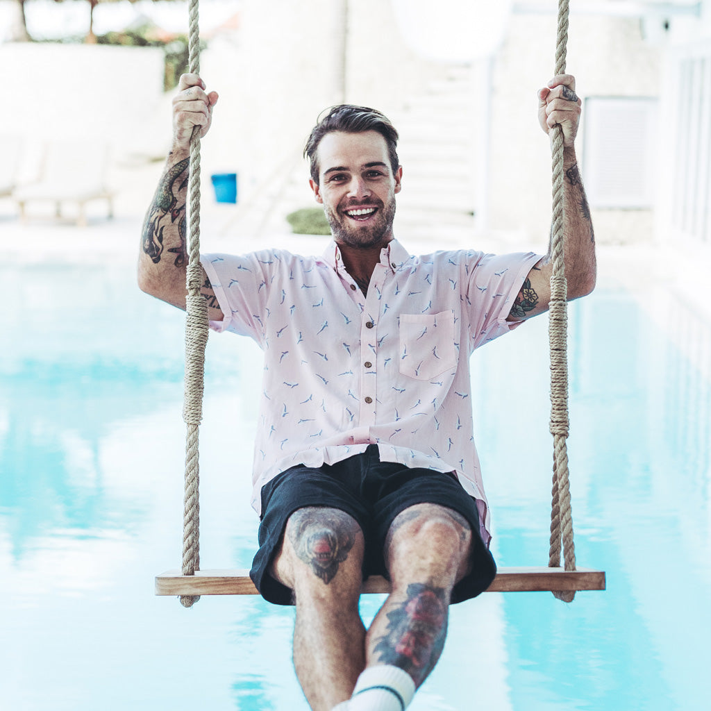 VACAY SHIRT | shark pink