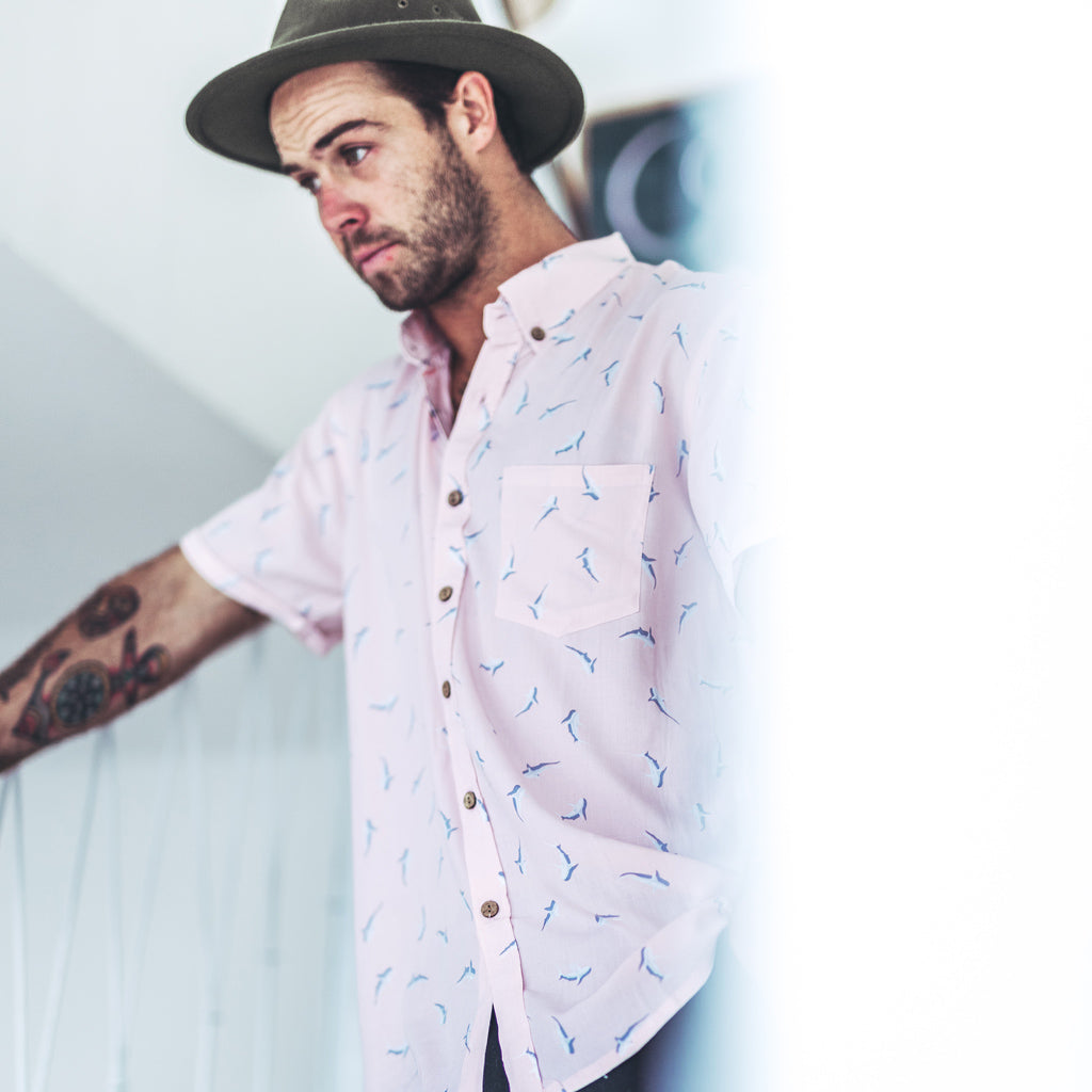 VACAY SHIRT | shark pink