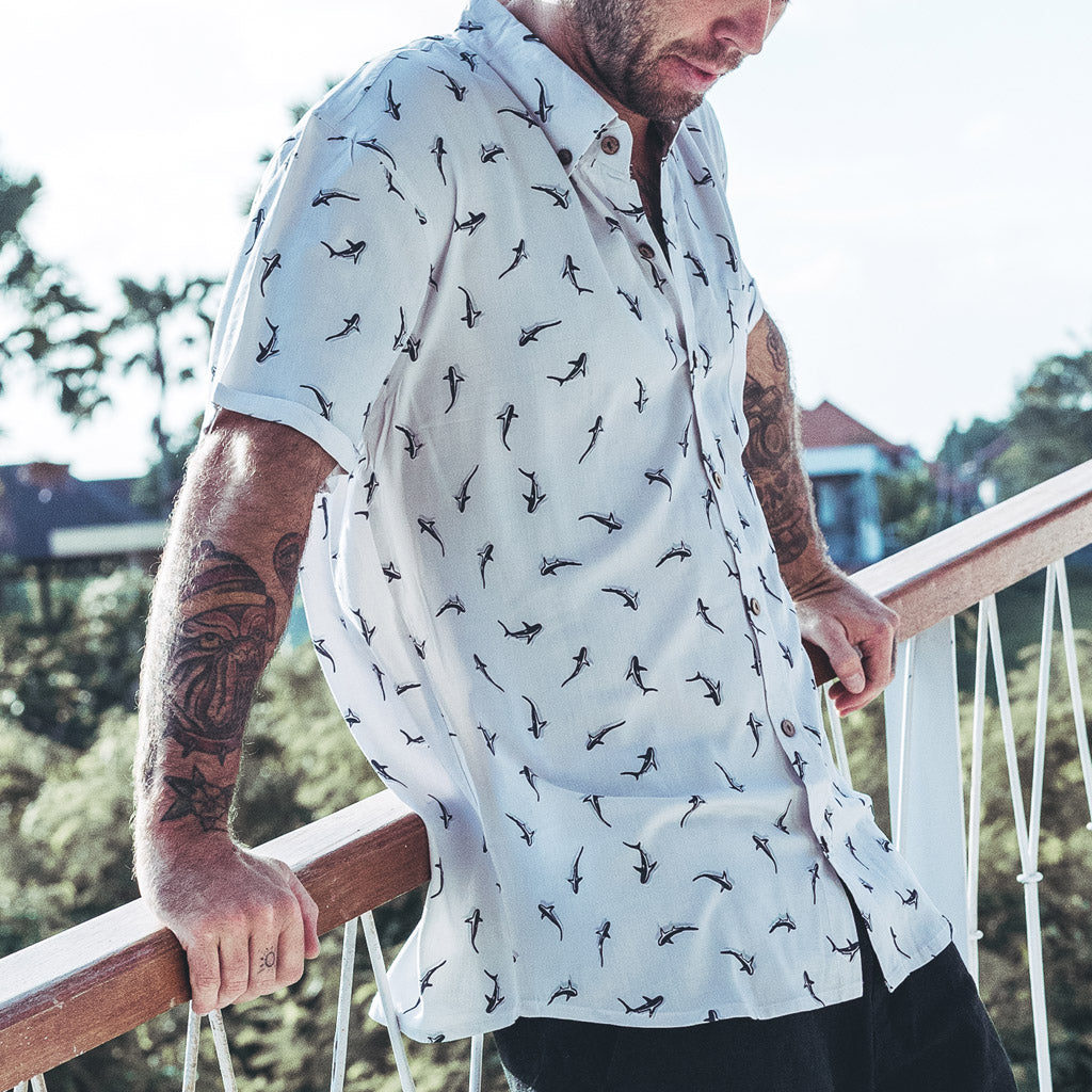 VACAY SHIRT | shark white