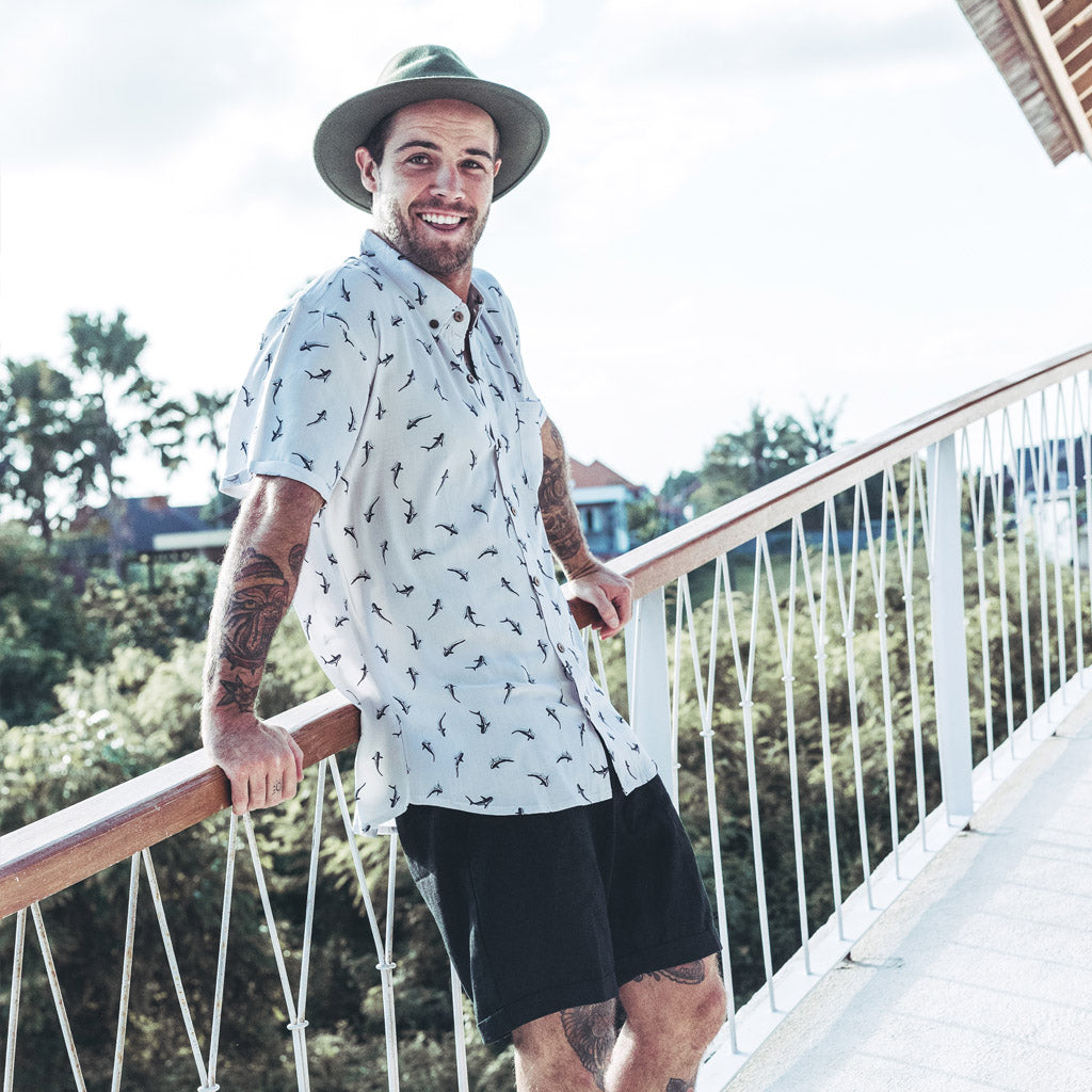 VACAY SHIRT | shark white
